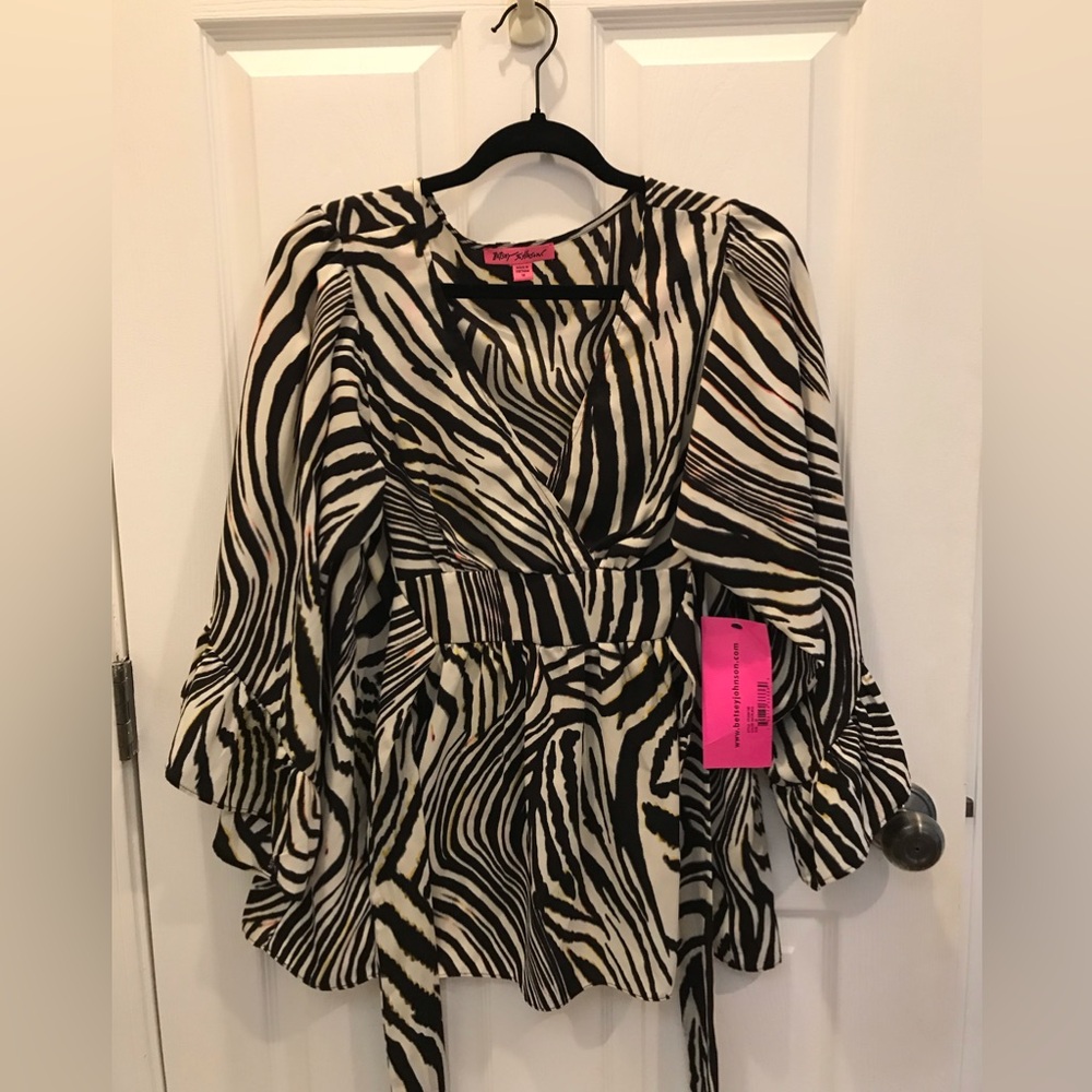 Betsey Johnson vintage new with tags 
Zebra Print Blouse meduim